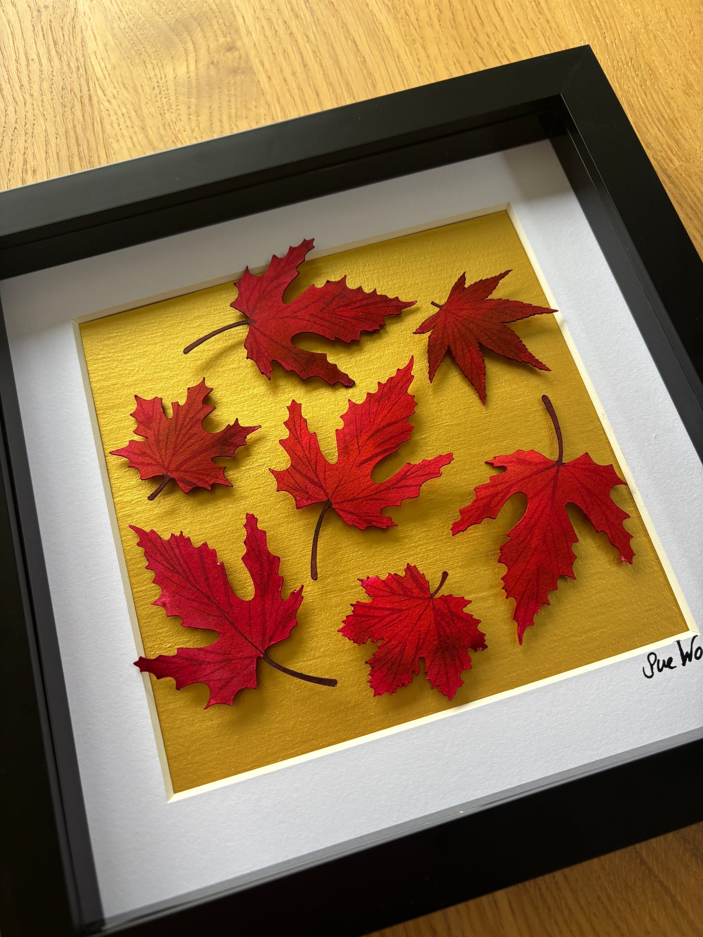 Autumnal Leaf on gold