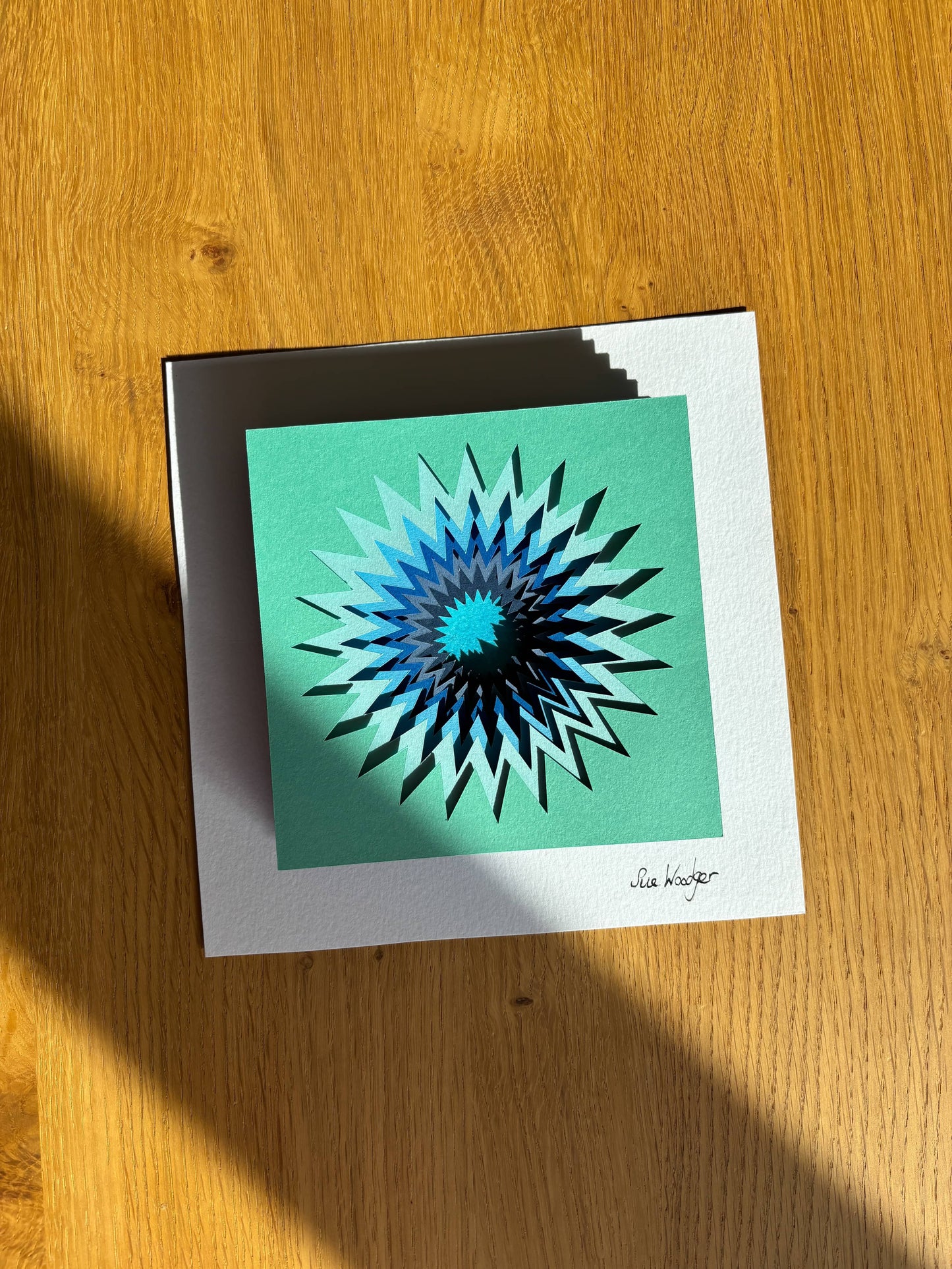 The Blue zigzag - Layered paper sculpture
