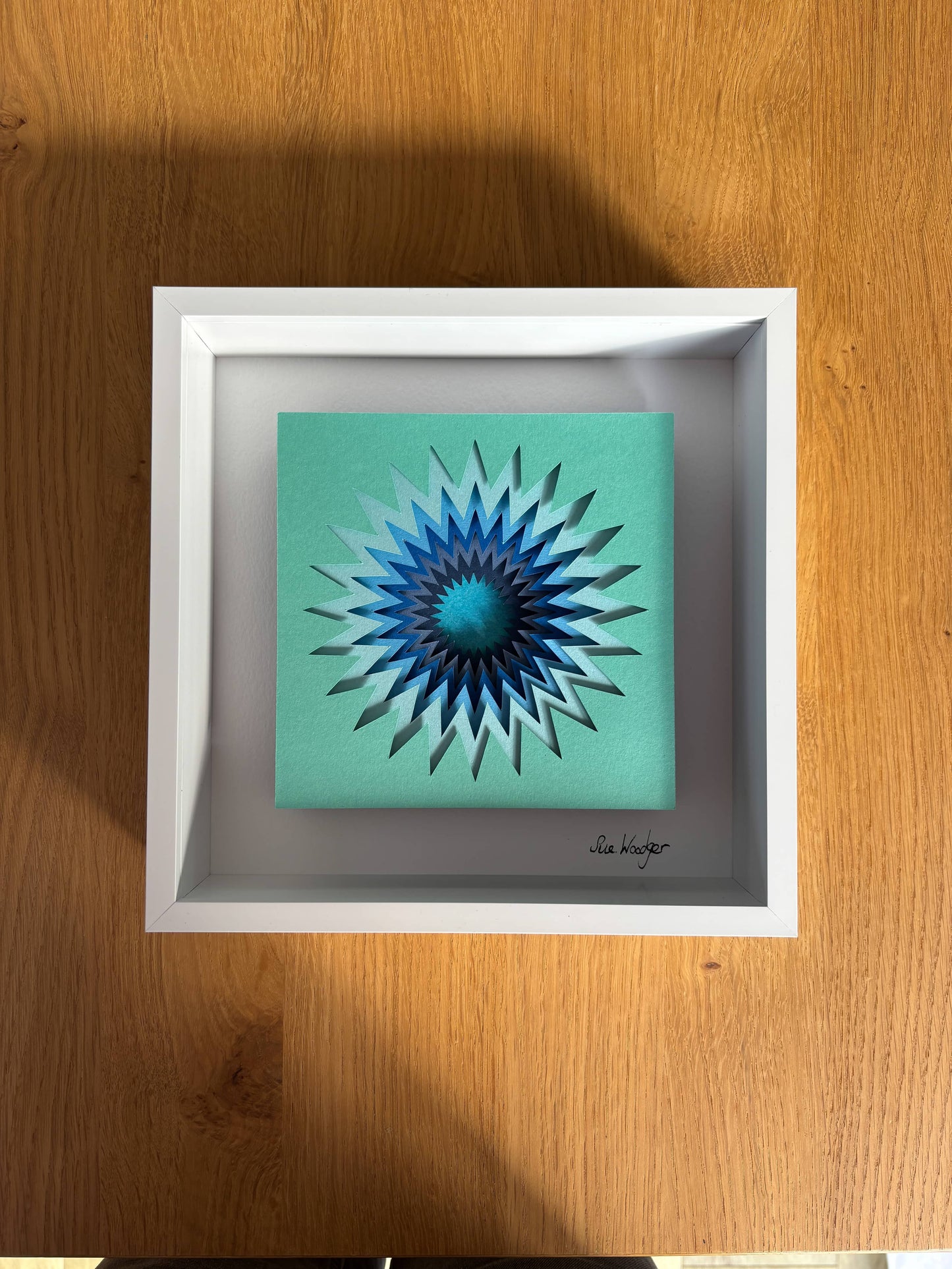 The Blue zigzag - Layered paper sculpture