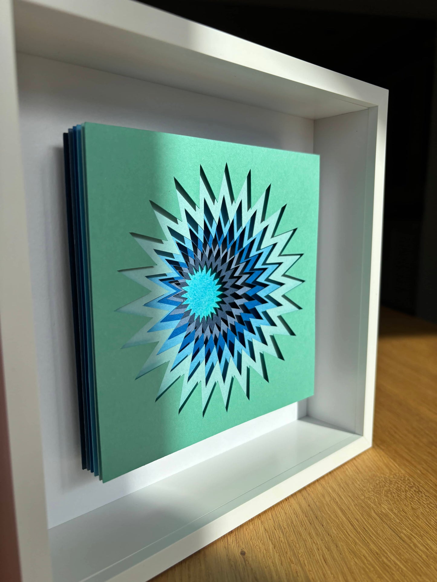 The Blue zigzag - Layered paper sculpture