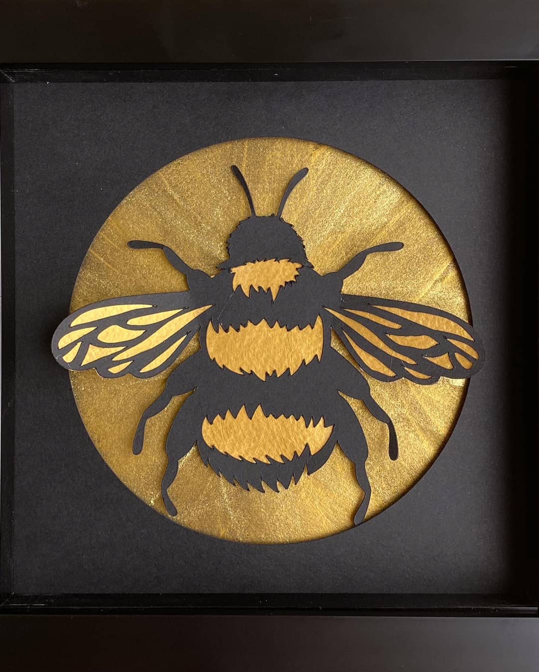Papercut Golden Bee