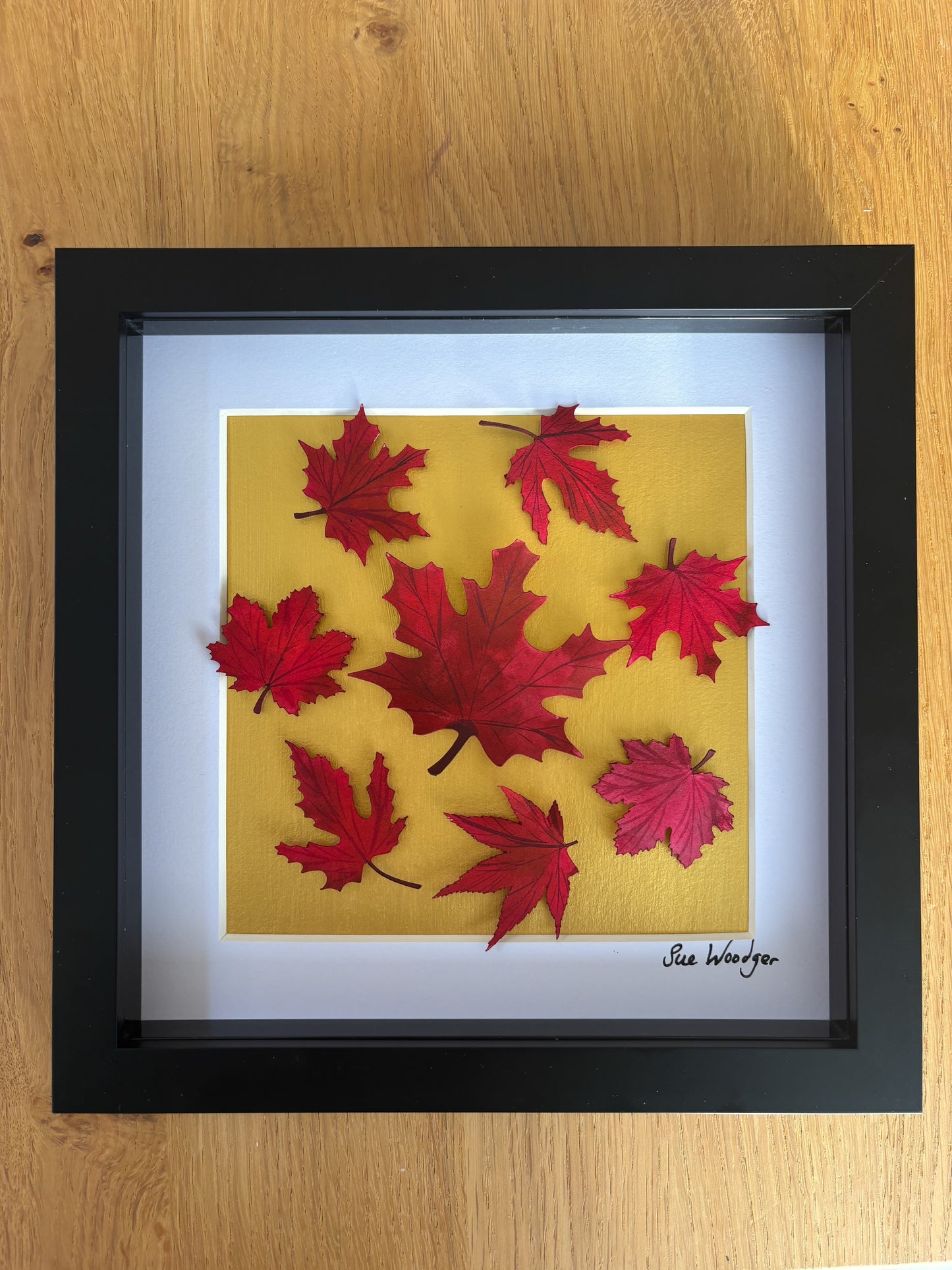 Autumnal Leaf on gold