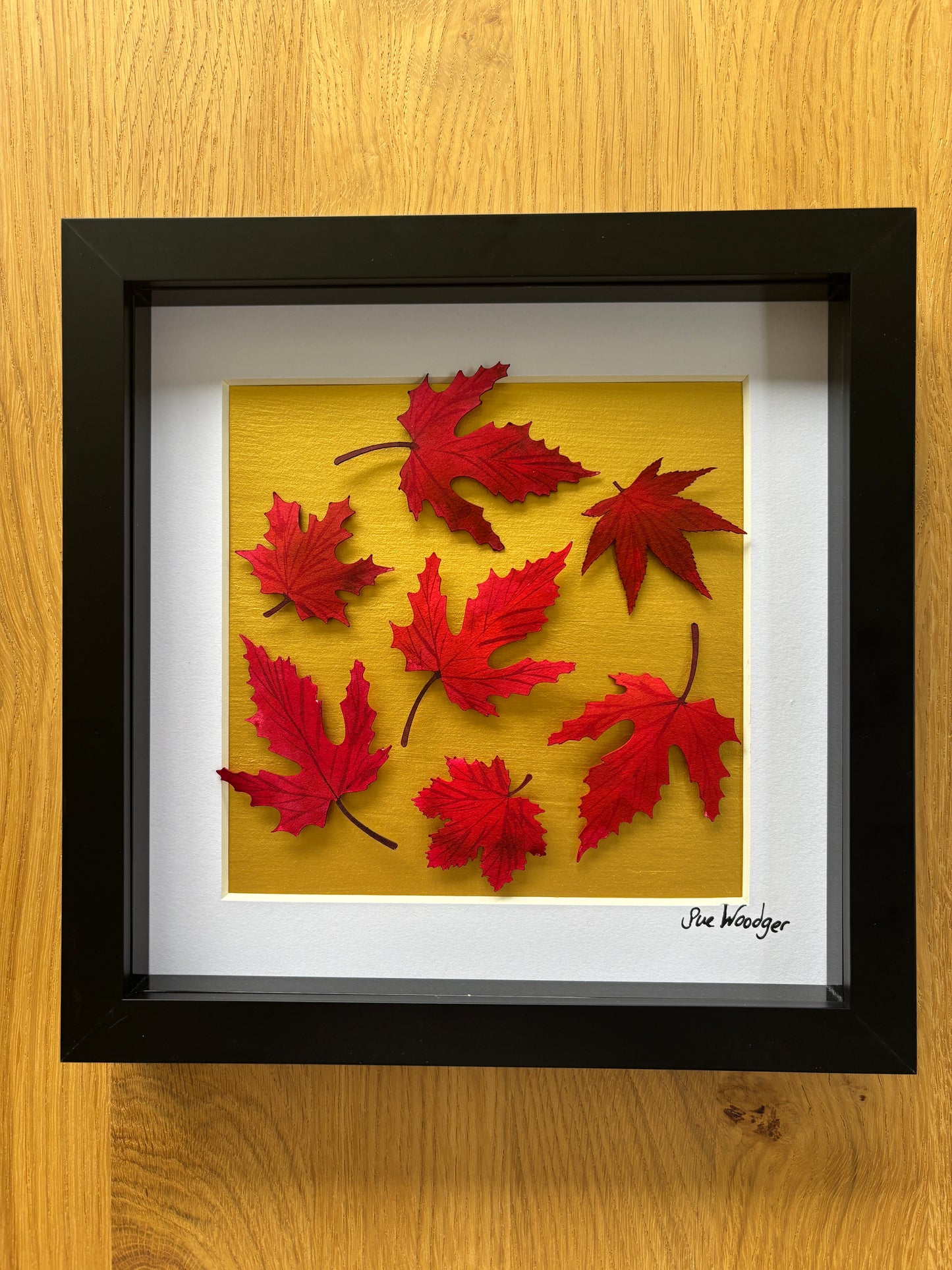 Autumnal Leaf on gold
