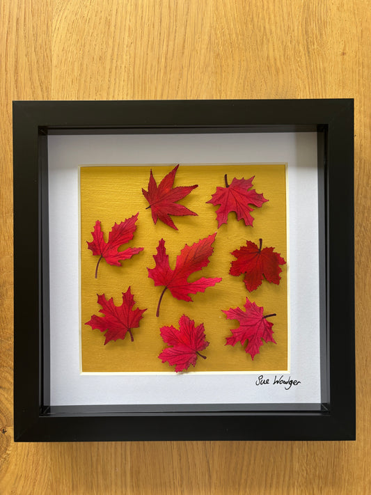 Autumnal Leaf on gold