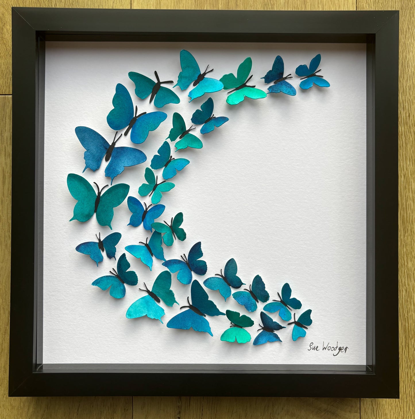 Sweeping blue butterflies - Medium