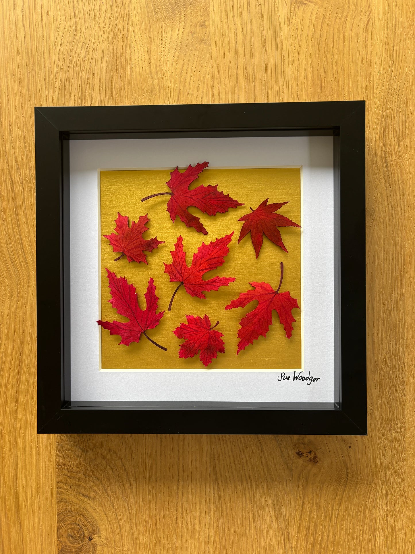 Autumnal Leaf on gold