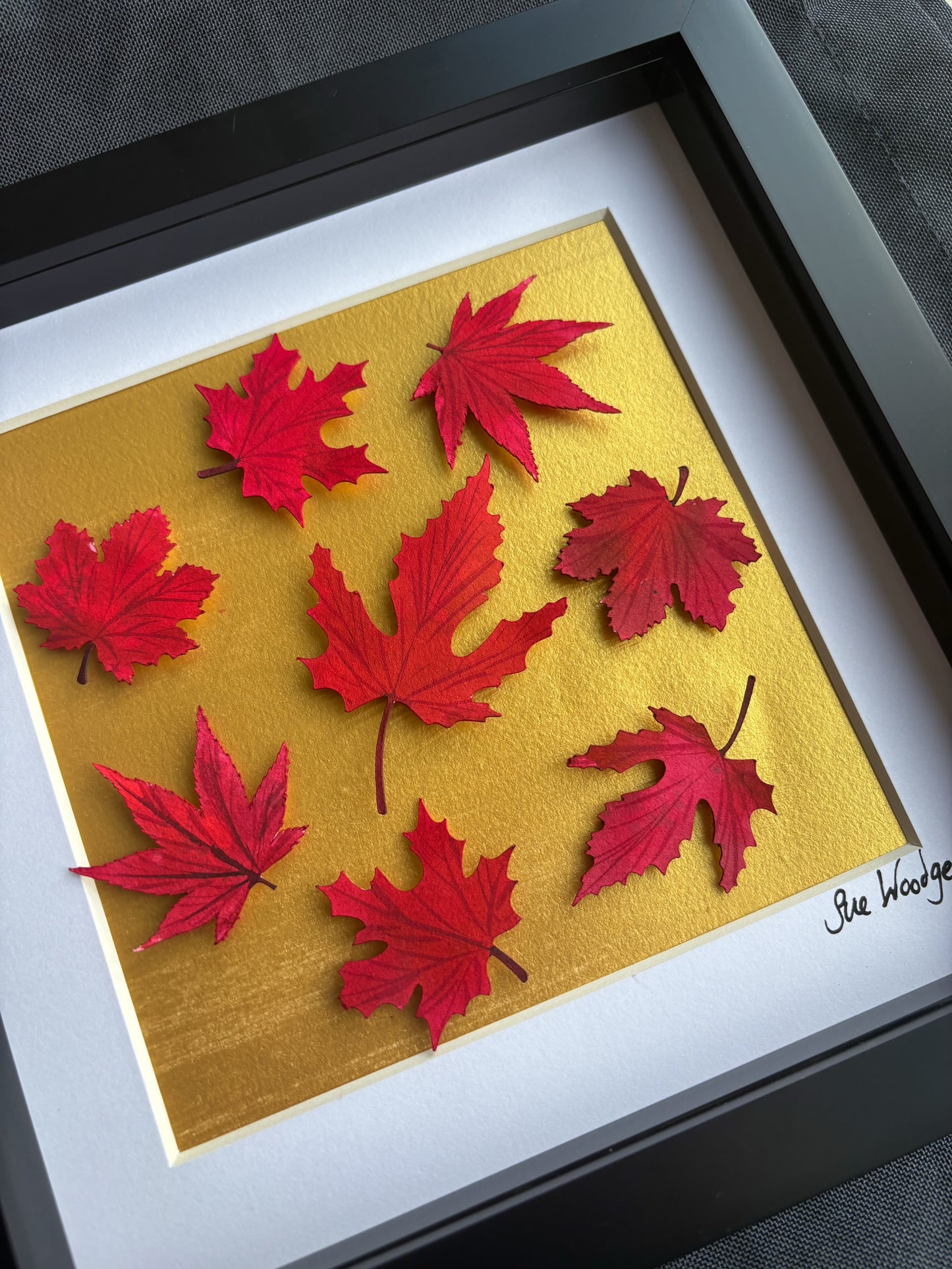 Autumnal Leaf on gold